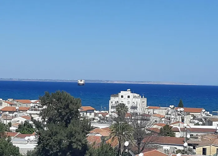 Sea View Floral - 2 Bedroom