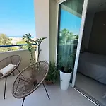 Sea View Floral - Swimming Pool- 2 Bedroom Apartament *