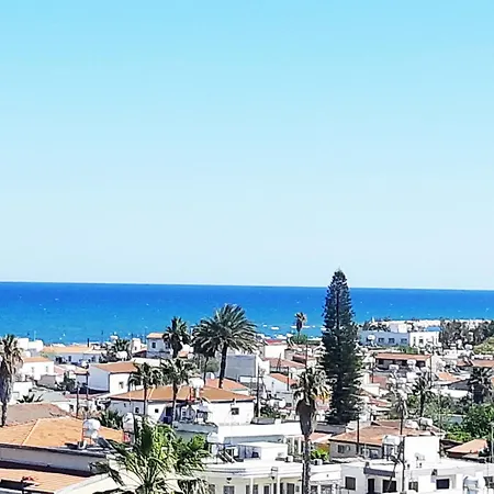 Sea View Floral - 2 Bedroom, Swimming Pool *