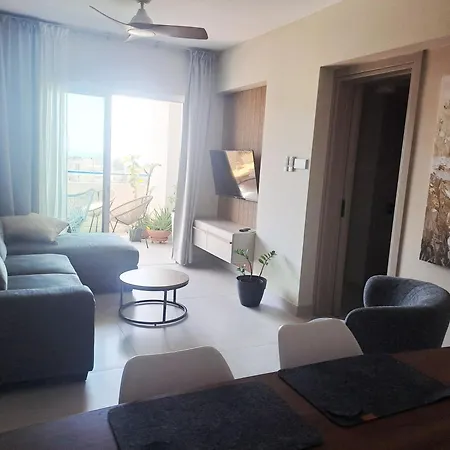 Apartment Sea View Floral - 2 Bedroom, Swimming Pool
