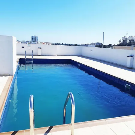 Sea View Floral - 2 Bedroom, Swimming Pool Apartment Larnaca