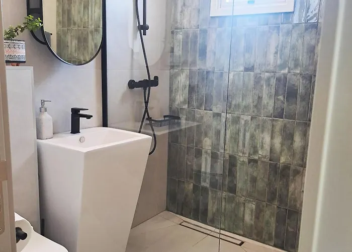 Sea View Floral - 2 Bedroom לרנקה