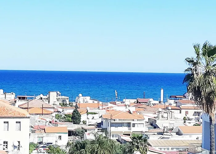 Sea View Floral - 2 Bedroom *